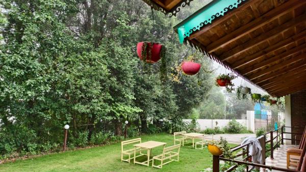 Bhimtal Birding Lodge, Boek  Bhowāli Uttarakhand