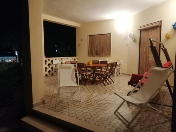 Villa Carrube fifty meters from the sea, Boek  Pulsano Salento
