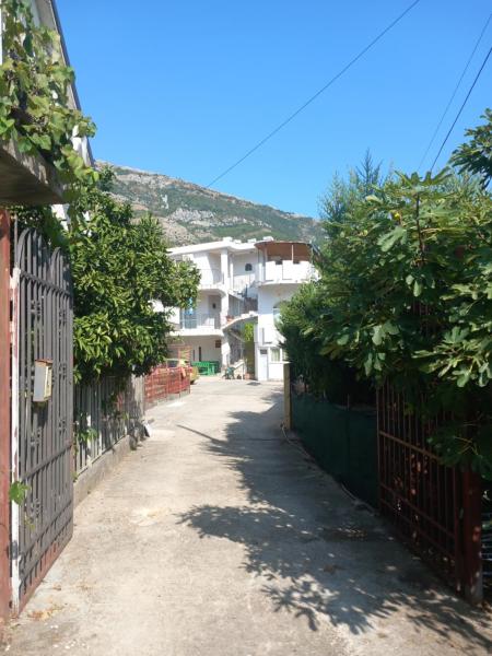Apartmani Todorović, Boek  Bar Bar County