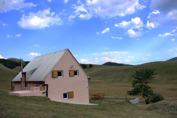 Villa Marija, Boek  Žabljak 
