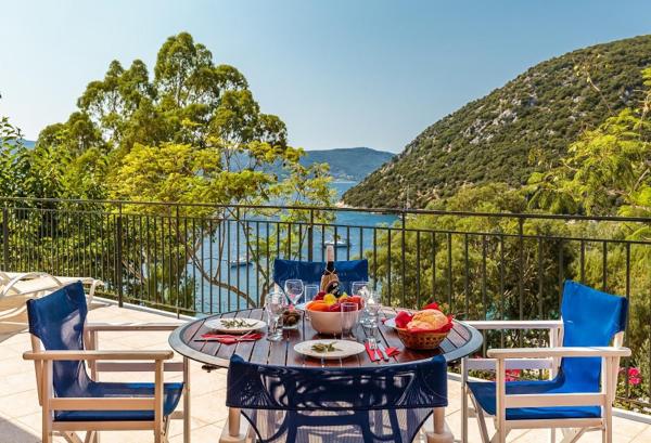 Villa Elia, Boek  Vathi Ithaka
