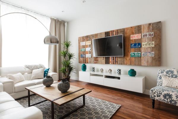 MTLVacationRentals - The FabFour, Boek  Montreal Quebec