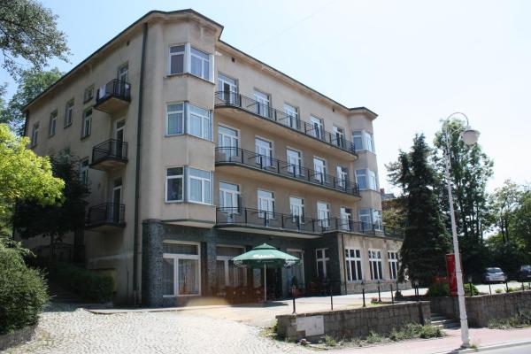 Ośrodek Wypoczynkowy Rapsodia, Boek  Klein-Polen Hotels met Parkeerplaats, Parkeren
