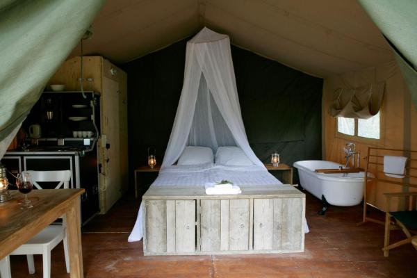 Outdoors Holten - Romantic Safaritent bad, Boek  Overijssel Hotels met Parkeerplaats, Parkeren