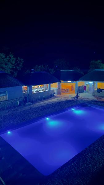 the Zebra Lodge, Boek  Monkey Bay Hotels met Parkeerplaats, Parkeren