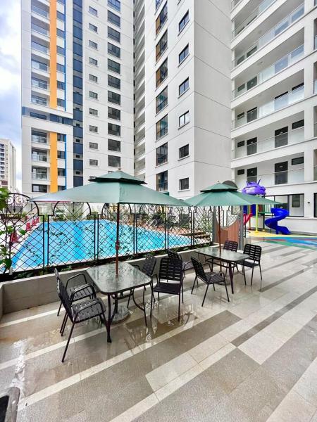 modern classy executively furnished three bedroom apartment with modern finishes ,swimming pool, fully fitted gym ,breathtaking city views and close proximity to major shopping malls and gourmet restaurants, Boek Appartement Nairobi Nairobi