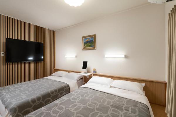 Torinoma 鳥の間 Cozy Japanese Rooms Fukuoka, Boek  Fukuoka 