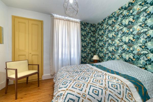 Maison de Village à St Pierre dEntremont, Boek  Hotels in Chartreuse met parkeren, Parkeren