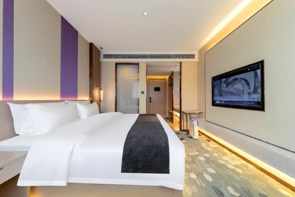 麗枫酒店武汉天河机场巨龙大道店, Boek  Hubei Hotels met Parkeerplaats, Parkeren