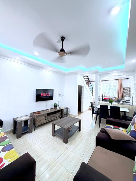 Holiday Home - Serena Road Villas, Boek  Mombassa Coast Region