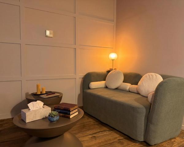 Centaurus Suites - BookMyStay, Boek  Islamabad Pakistan, in de buurt van The Centaurus Mall