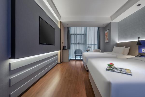 Zhijiang Huifeng Huanman Hotel, Boek  Hotels in Zhijiang met parkeren, Parkeren