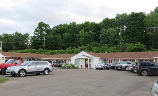Cortland Motel, Boek Motel McGraw New York State