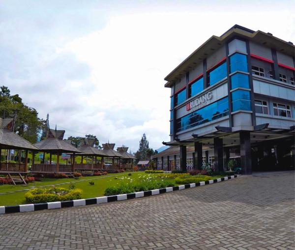 Rudang Hotel & Resort Berastagi, Boek Hotel Berastagi Sumatra